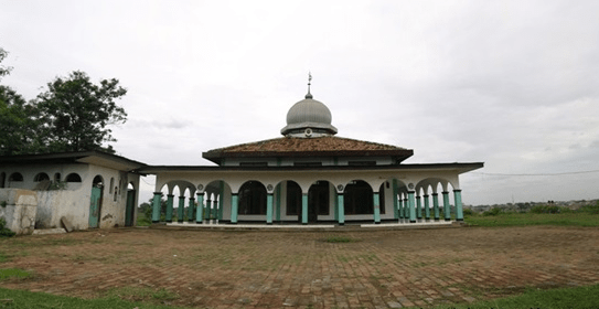 Masjid Jami’ Al-Mujahiddin, Kampung Rawa Banteng