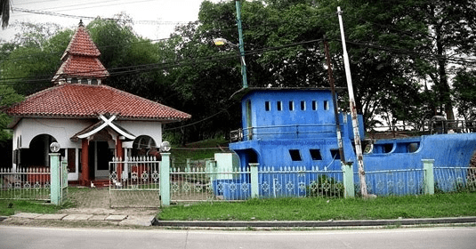 Masjid Perahu Cibarusaha